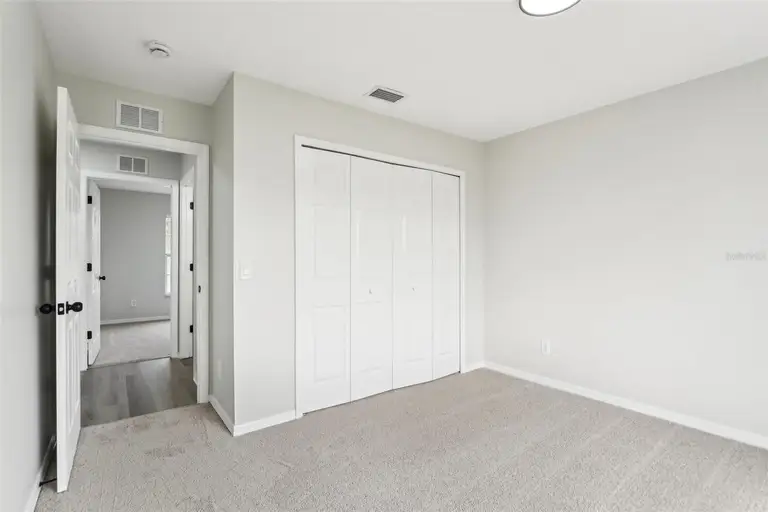 443 BAYARD AVE NE — photo 2