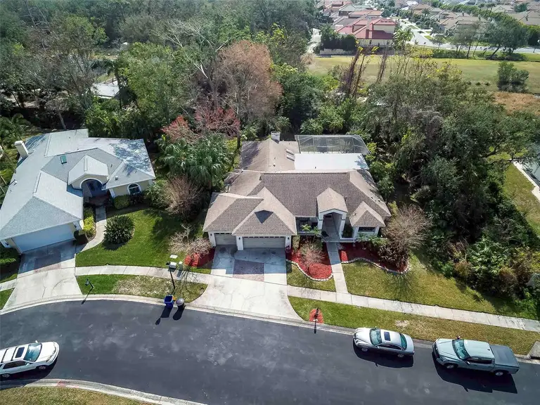 3037 CREST DR — photo 5