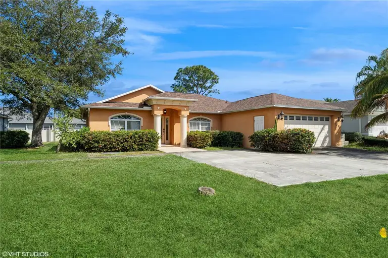1781 SW BAYSHORE BLVD — photo 2
