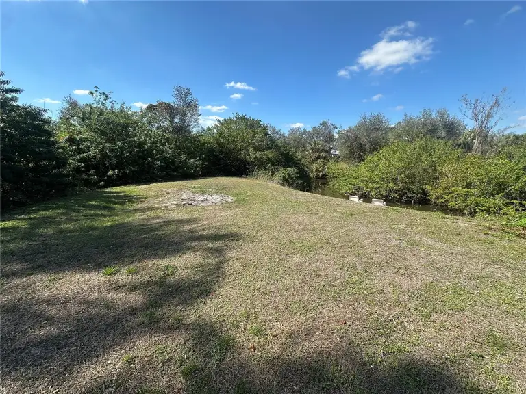 1143 TAFFY DR — photo 5