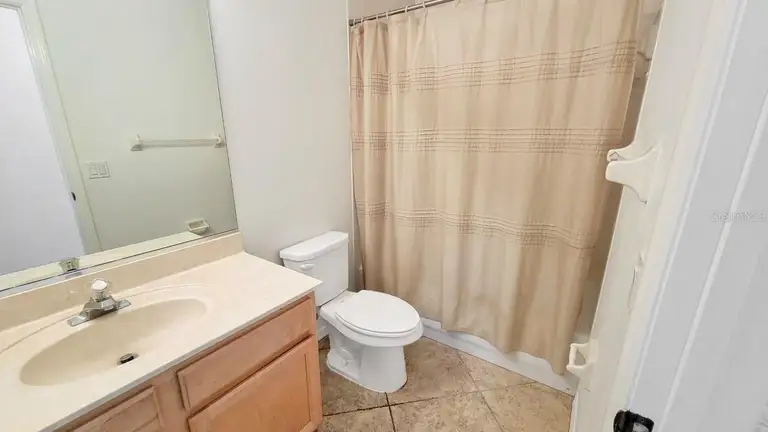 6836 BAY HILL DR — photo 4