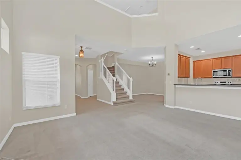 1760 TRAVERTINE TER — photo 5