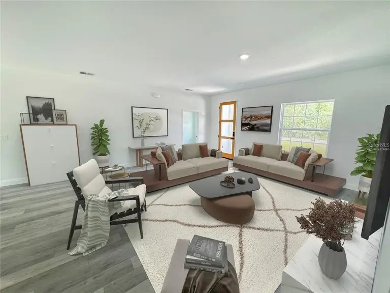 8908 N N GILOU DR — photo 2