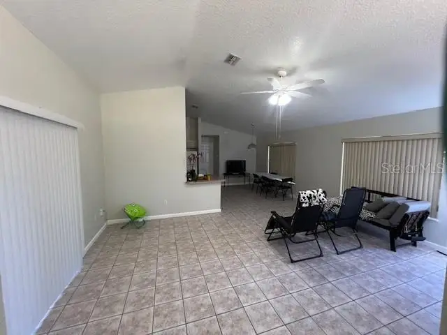 9 ROCKET LN — photo 2