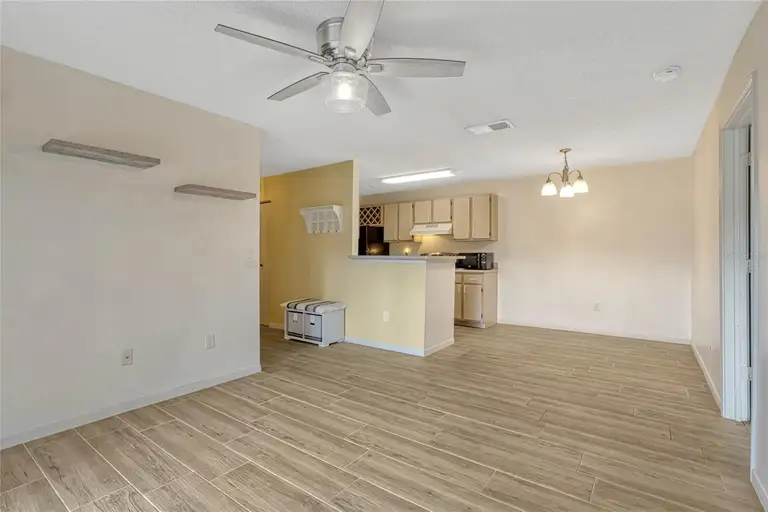 2508 GRASSY POINT DR #106 — photo 3