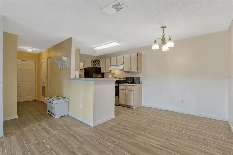 2508 GRASSY POINT DR #106 — photo 4