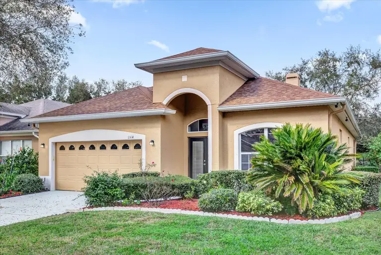 1314 CHESSINGTON CIR — photo 3