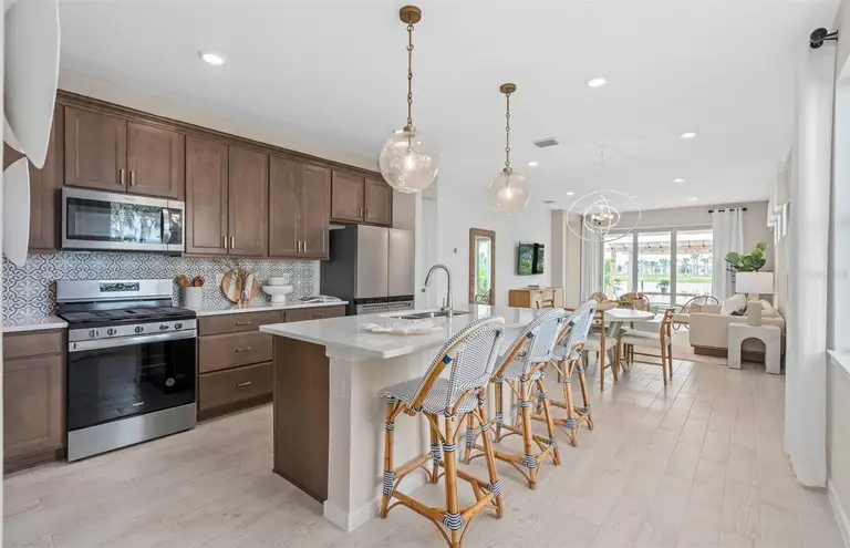 3434 BUBBLES CT — photo 4