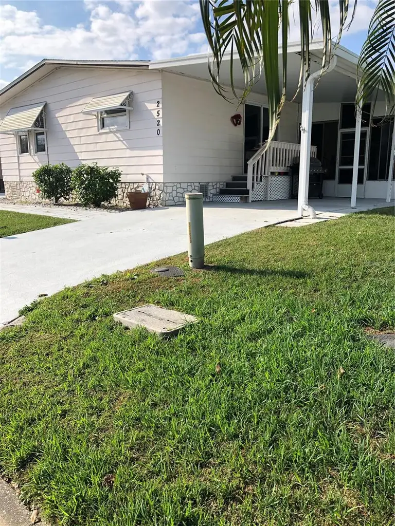 2520 LONGPINE LN — photo 2