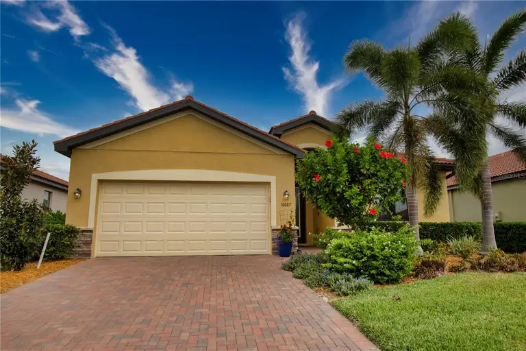 10187 CROOKED CREEK DR