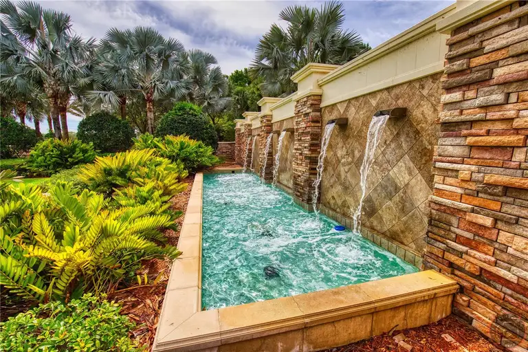 10187 CROOKED CREEK DR — photo 4