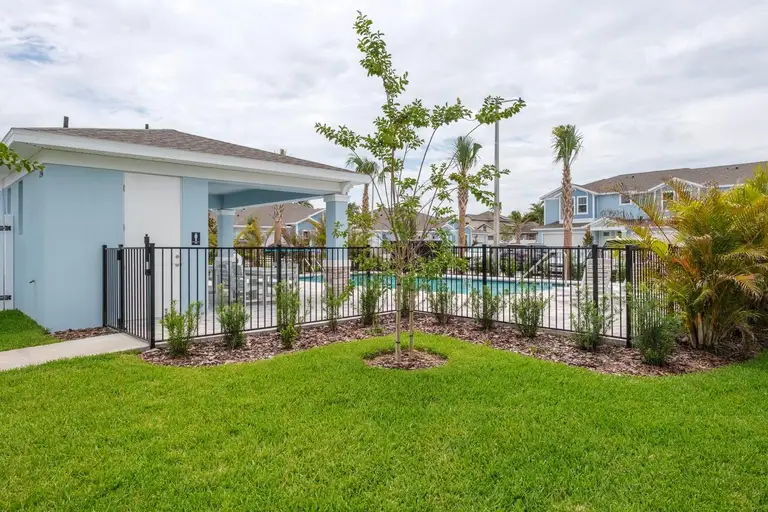 2589 MARIO WAY — photo 4