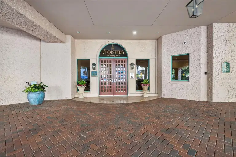 288 BEACH DR NE #4B — photo 4