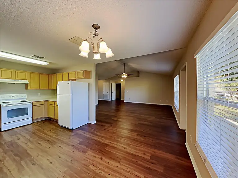 1745 PILCHARD DR — photo 3