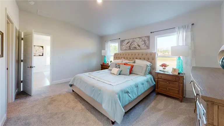 3312 NE CAITLIN LN — photo 5