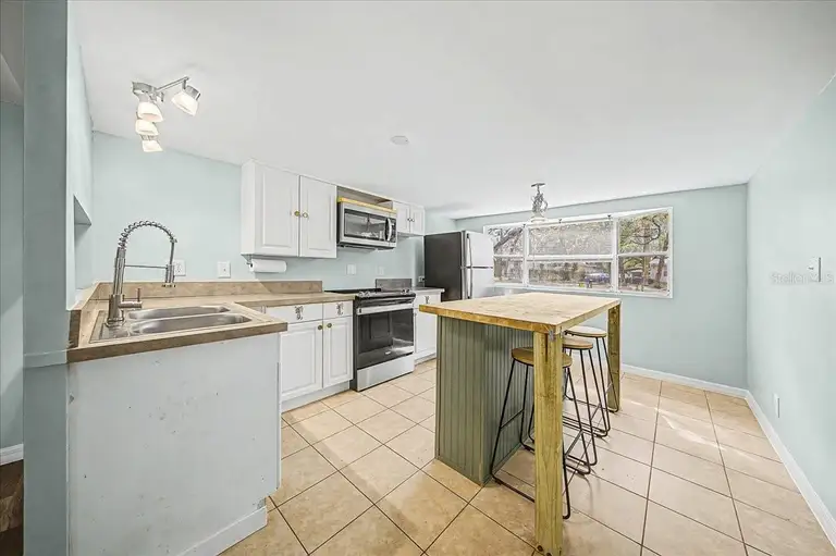 16789 SE 8TH PL — photo 3