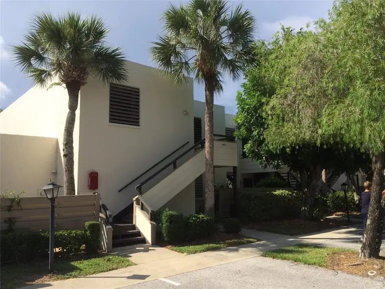 452 PALM TREE DR #452