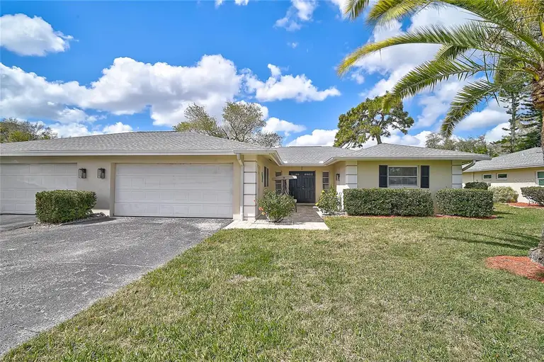 7128 W COUNTRY CLUB DR N
