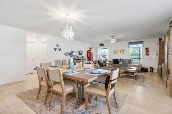 4382 FINCH LN — photo 3