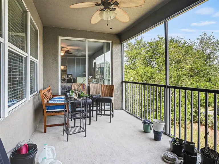 1042 HARMONY LN — photo 4