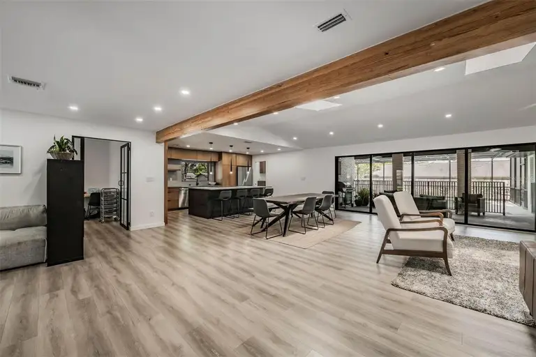 848 HILLSIDE DR — photo 5