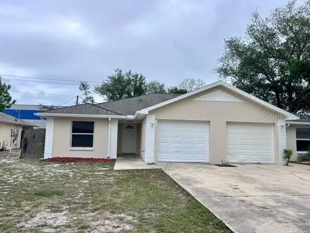 2115 INDIA PALM DR
