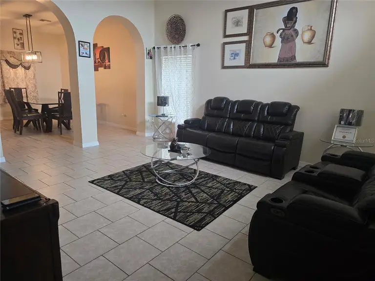 2500 BAYKAL DR — photo 2