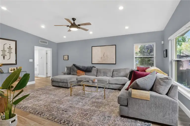 5020 SAINT MARIE AVE — photo 5