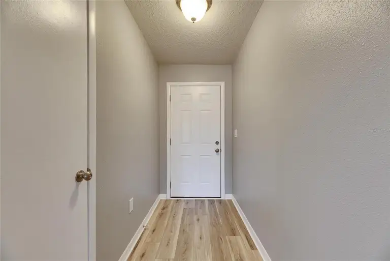 1691 E ORANGECREST AVE — photo 5