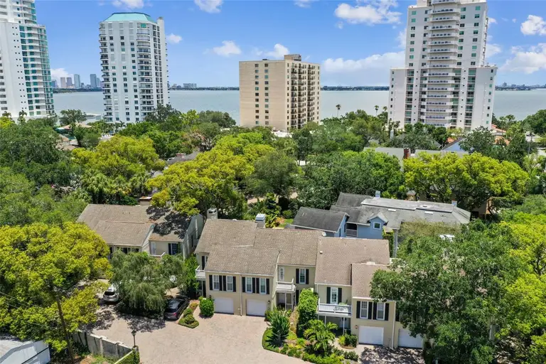 3530 VILLAGE WAY #3