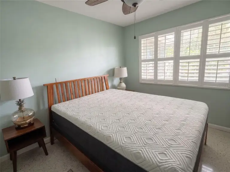 2475 TRADE WINDS DR — photo 5