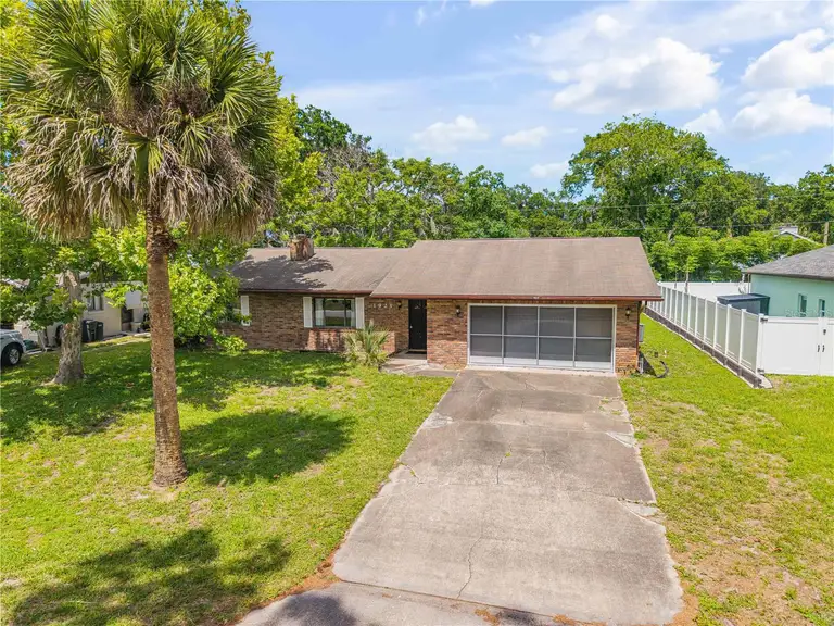 1923 SABAL PALM DR — photo 2