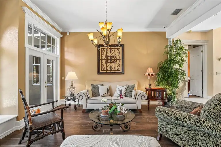 1706 COUNTRY TRAILS DR — photo 4