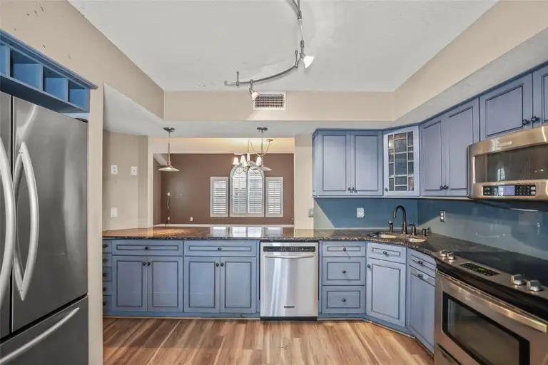 1668 HAMILTON CT #2061 — photo 2