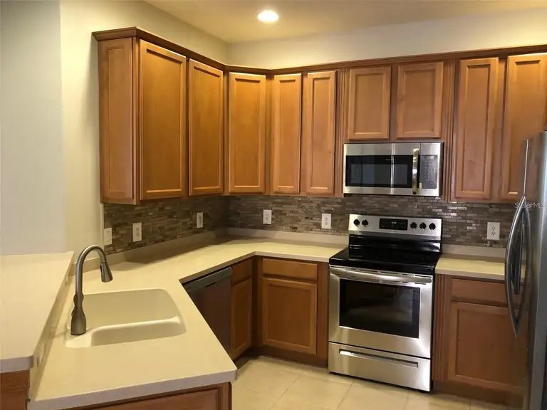 140 SHELL FALLS DR — photo 5