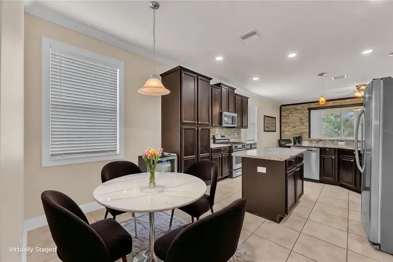 17433 NEW CROSS CIR — photo 4