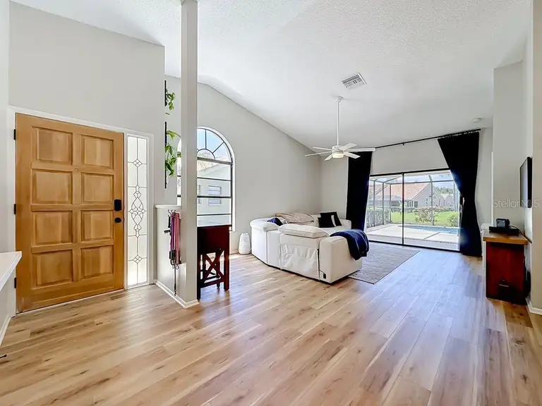 5569 GREYSTON ST — photo 4