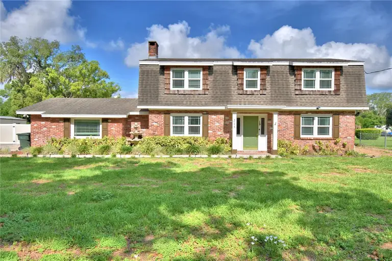 215 S ILAKEE AVE