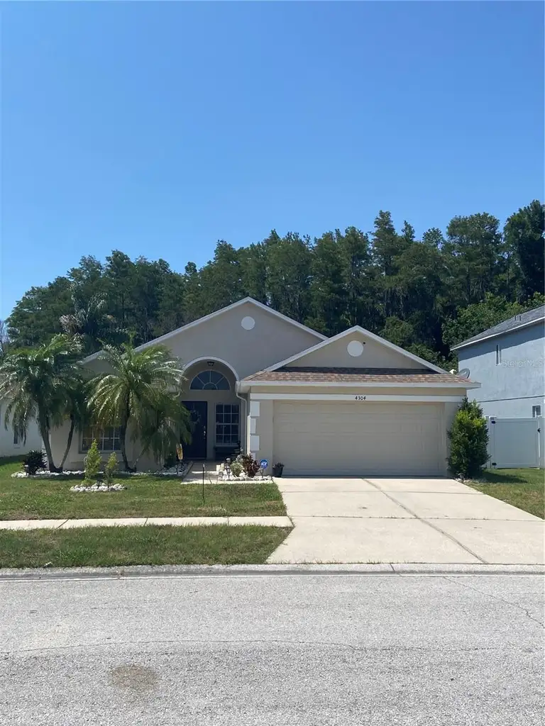 4304 STONES RIVER CT