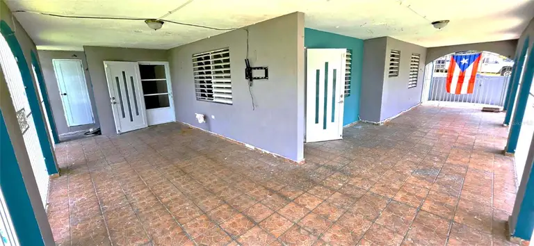 8 CALLE CASCADA — photo 2