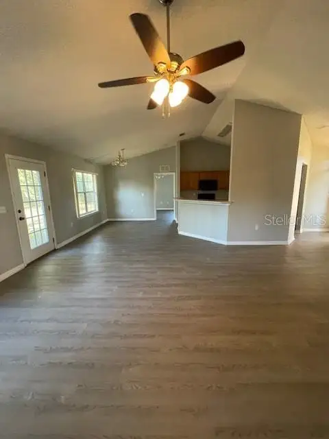 48 RENWORTH LN — photo 5
