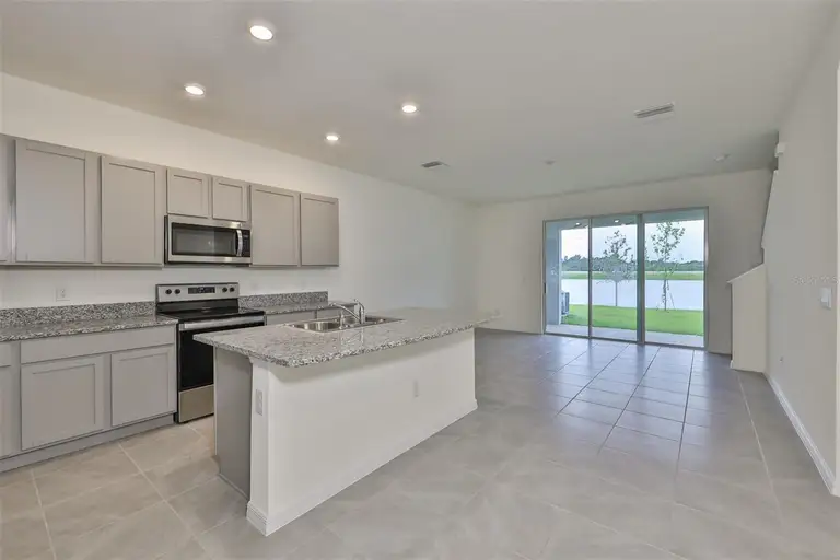 233 MANGROVE SHADE CIR — photo 3