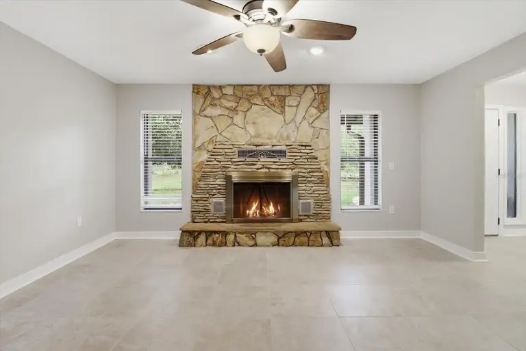 6950 W HILGER CT — photo 5