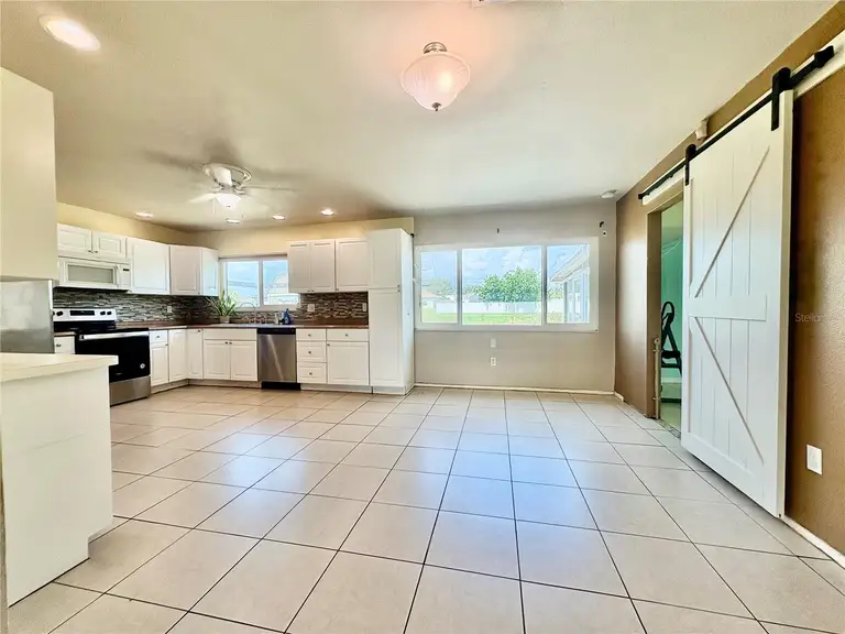 2755 GREENDALE RD — photo 4