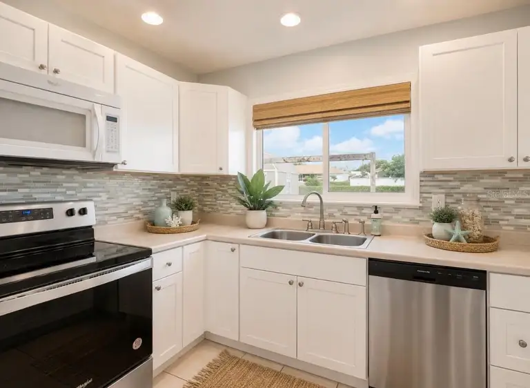 2755 GREENDALE RD — photo 5