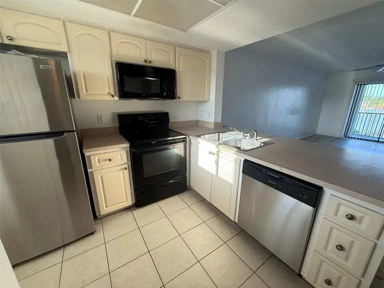 25275 RAMPART BLVD #1306 — photo 3