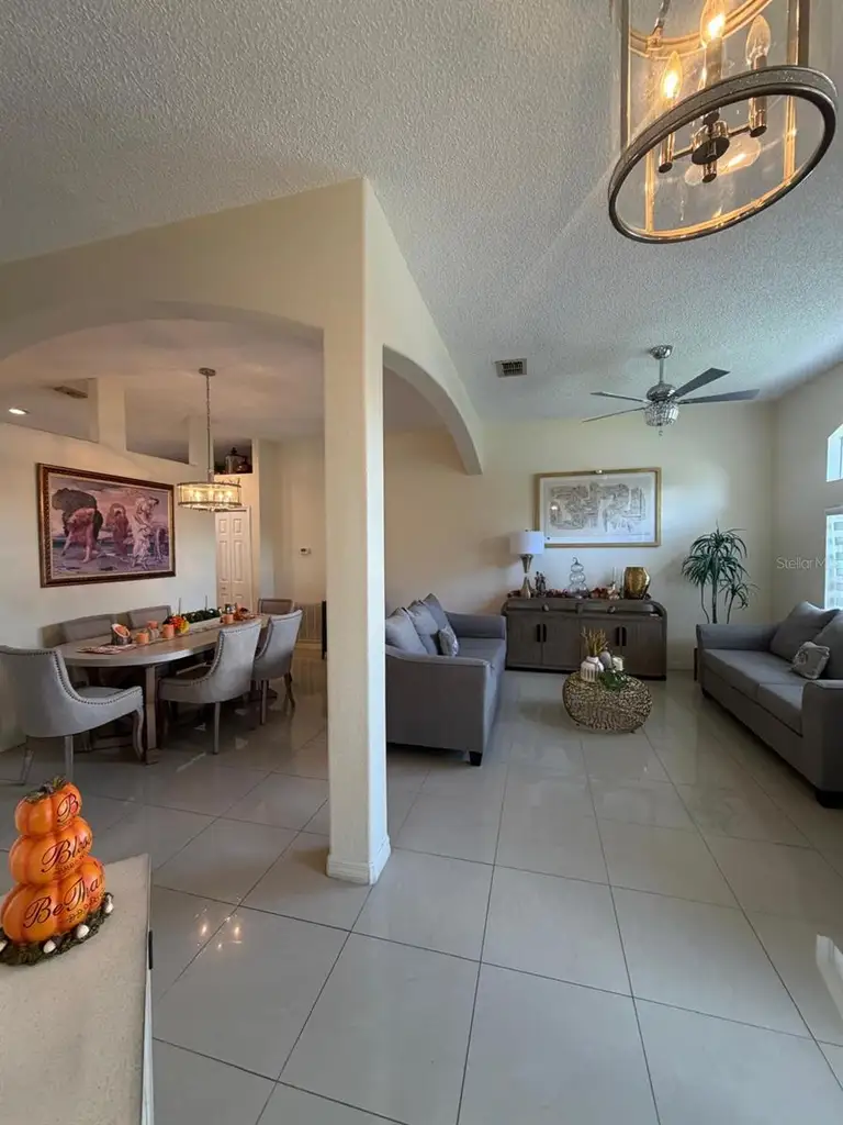 1378 WILDBERRY LN — photo 3
