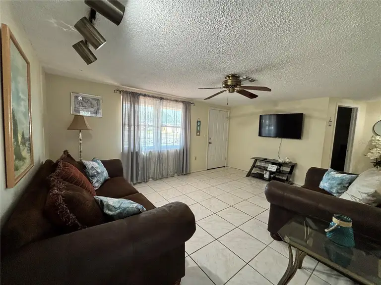 11734 PAIGE DR — photo 4