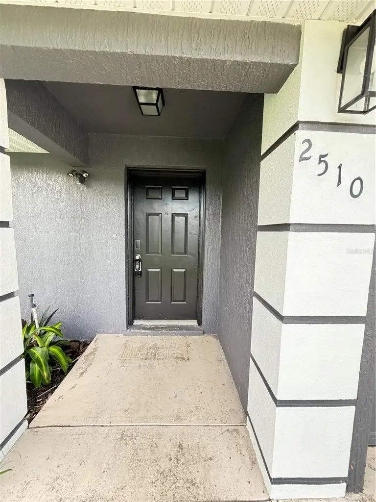 2510 CHERRY BLOSSOM CT — photo 2